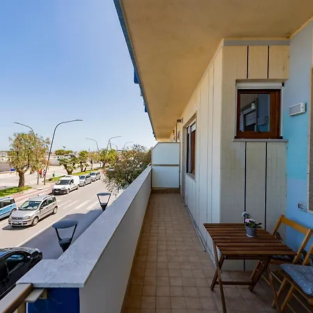 Daire Guesthost - Lungomare Sea View Modern With Balcony!