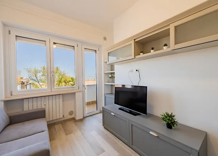 Daire Guesthost - Lungomare Sea View Modern With Balcony! Pescara